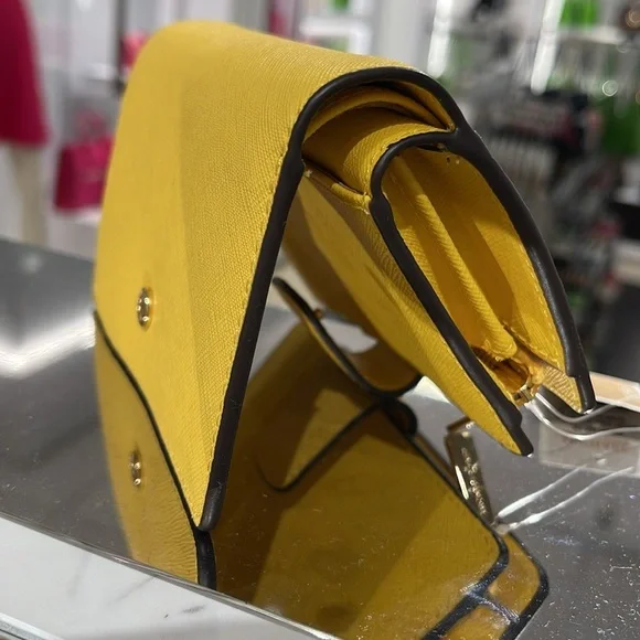 Michael Medium Crossgrain Leather Bifold Wallet
Daisy Yellow 
NWT - Picture 6 of 16